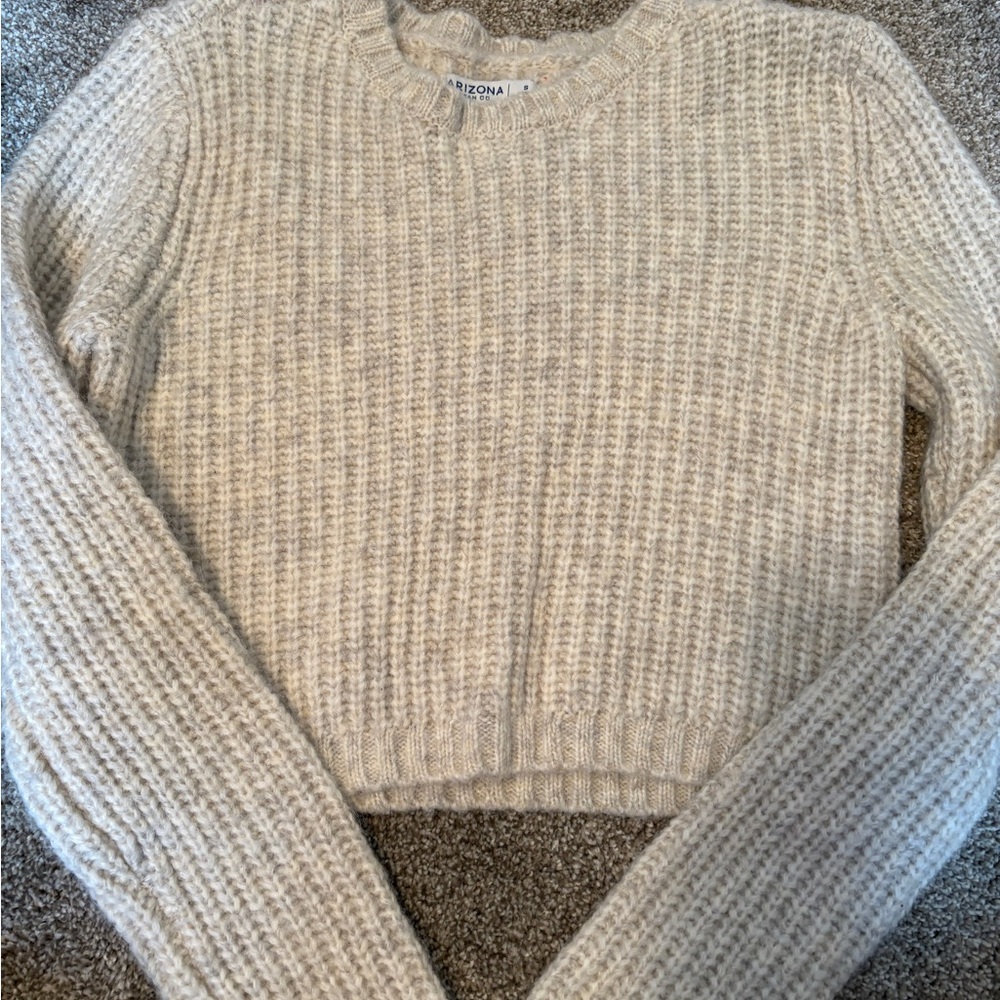 Arizona Jean Company Women's Beige Knit Sweater